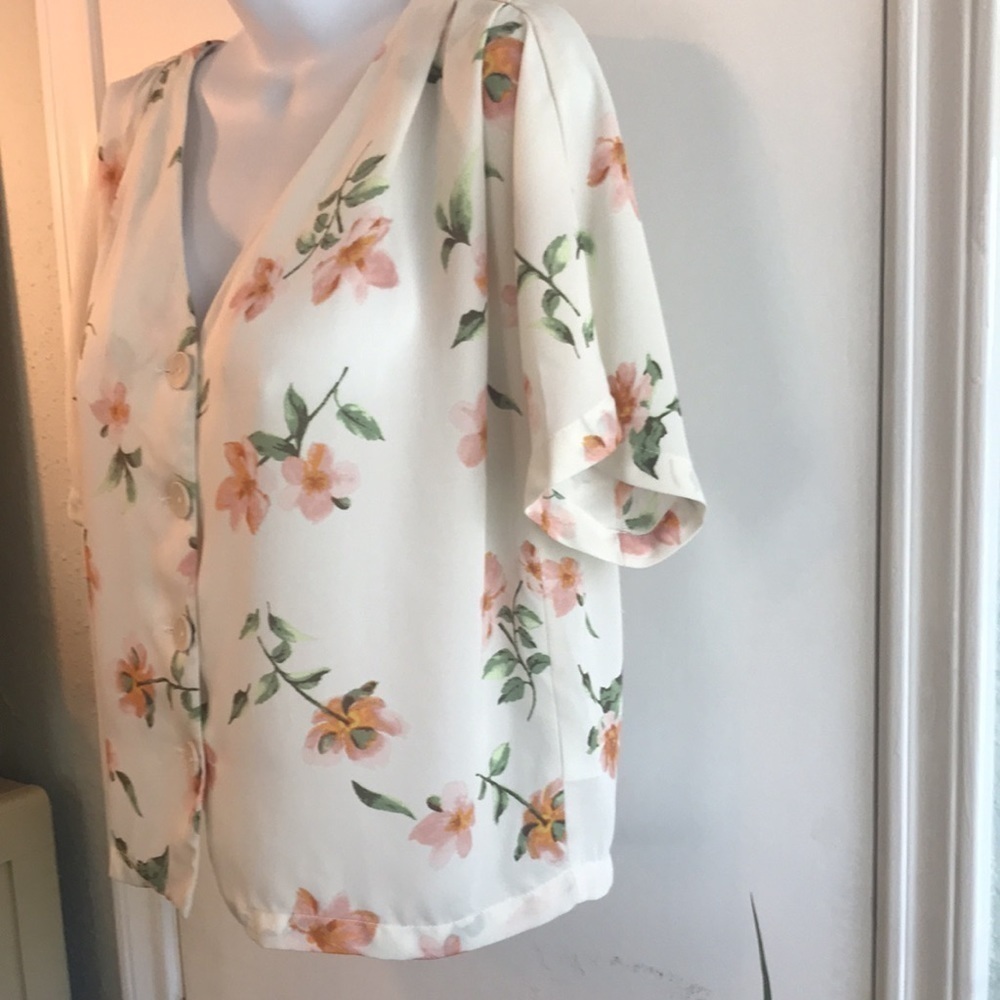 Elodie Floral Button Up Top Size S - Picture 5 of 12